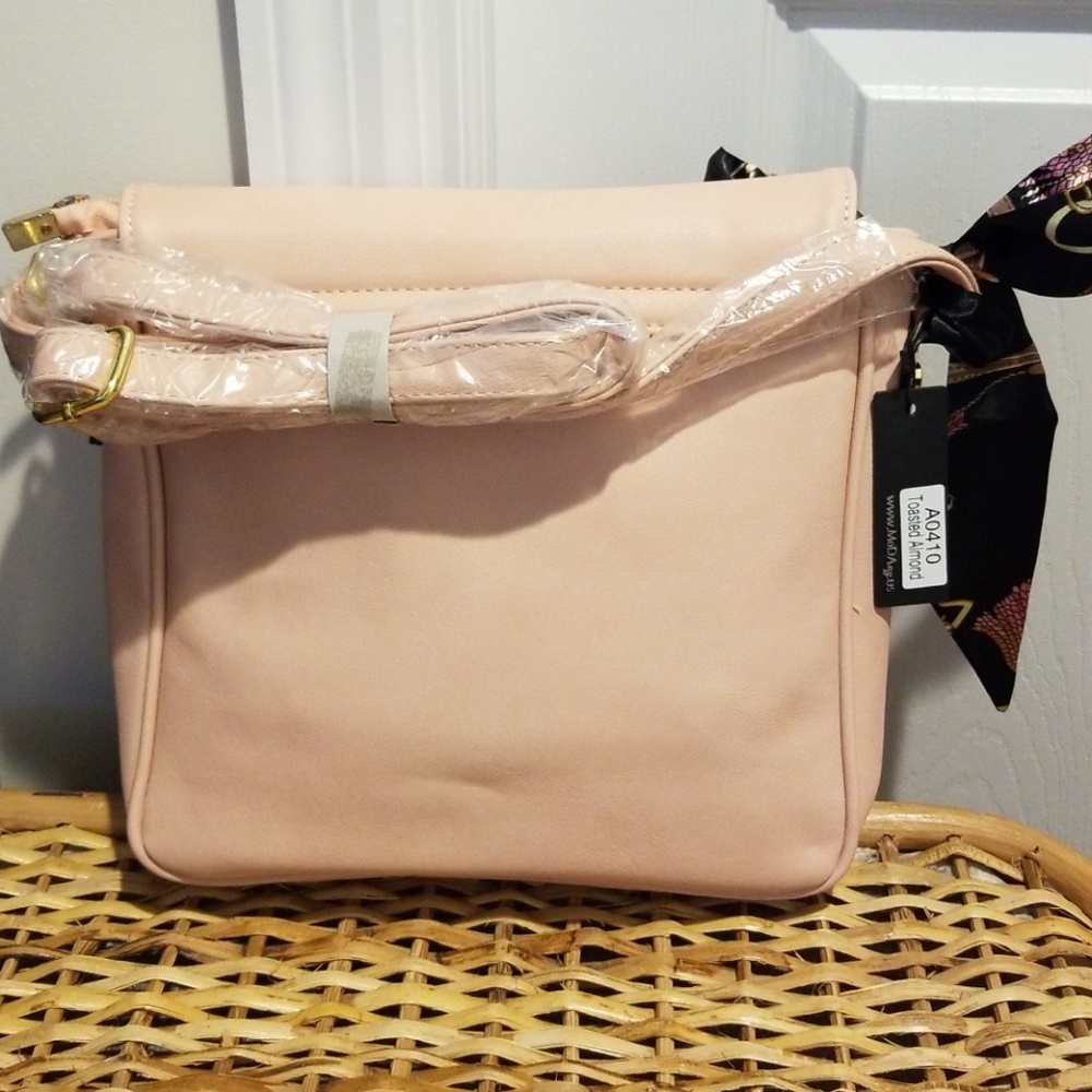 MoDA of NY Fun Buckle Square Xbody - Picture 4 of 9